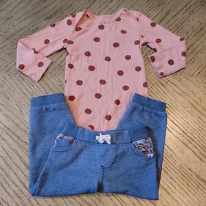 24 month Levi's jean jogger and polka dot onsie set 💙🧡